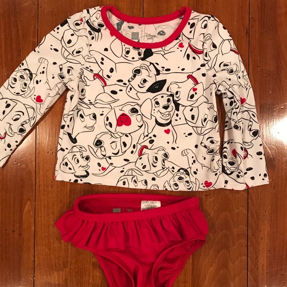 Disney Store 101 Dalmatians Rash Guard Swimsuit Bathing Set Two Piece Girls 5//6